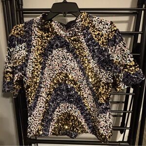 Maeve Sequin Short Sleeve Top in Gold and Black